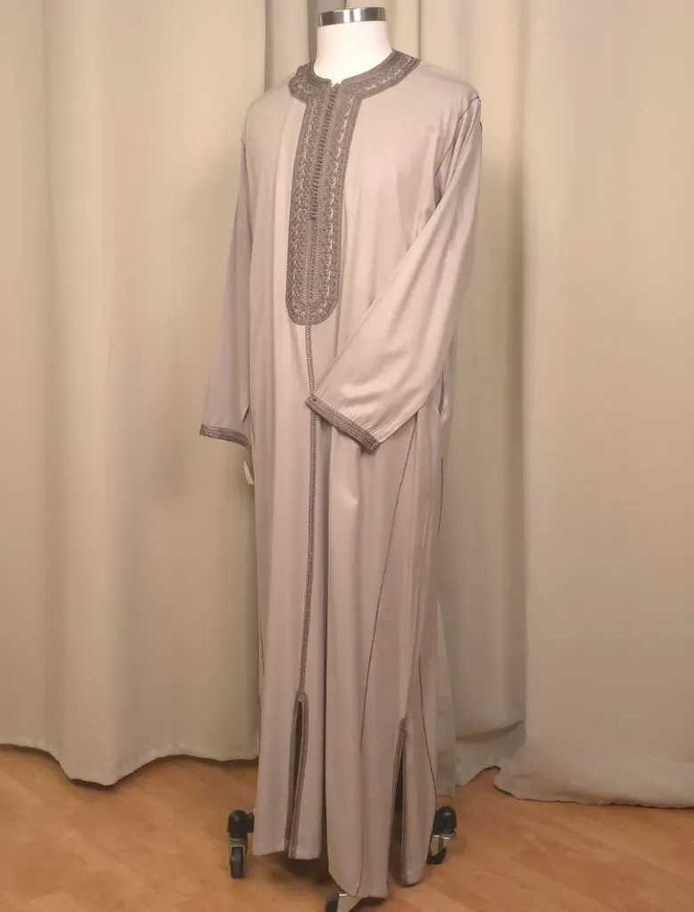 Qamiss Ahmed Beige (M)